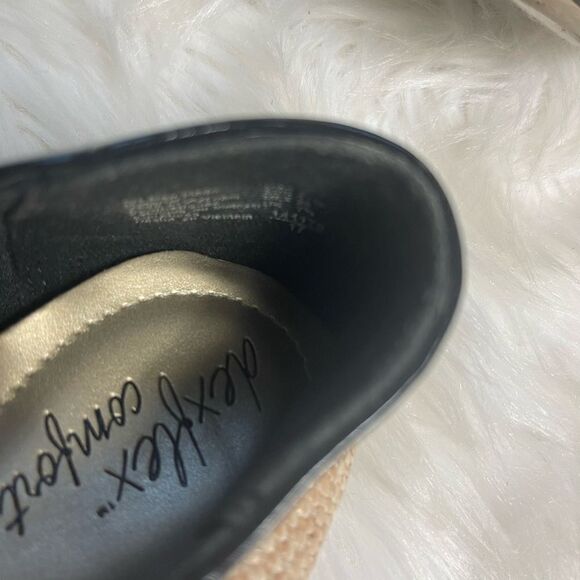 Dexflex comfort synthetic beige woven & black patent slip on flats SZ9 - Picture 10 of 10